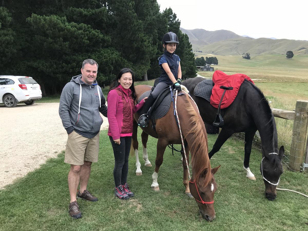 Valley Views Glamping Kurow Екстериор снимка